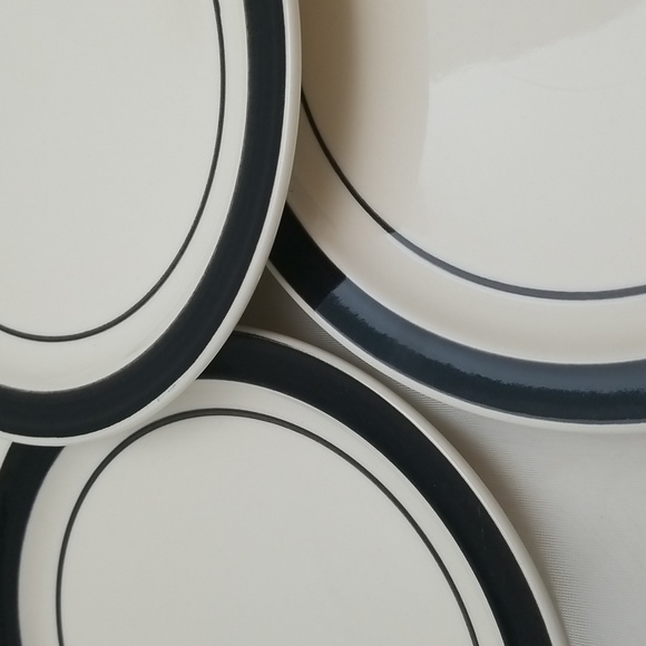 Royal M Crownstone Pasadena Salad Plates - Picture 8 of 12
